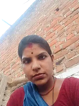 Snapshot of Radha_hot chatting on 05/31/26, 11:27 Radha hot online show from 05/31/26, 11:27