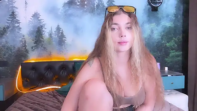 Snapshot of Eva_StarXXXX chatting on 10/16/25, 03:59 Eva StarXXXX online show from 10/16/25, 03:59