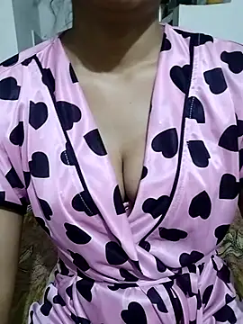 hotpooja1 online show from 05/17/26, 03:39