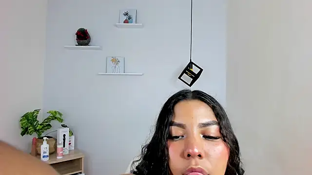 Fatima senghor online show from 04/27/26, 08:18