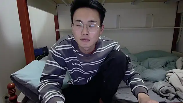 Snapshot of Aint686 chatting on 03/15/26, 01:29 Aint686 online show from 03/15/26, 01:29