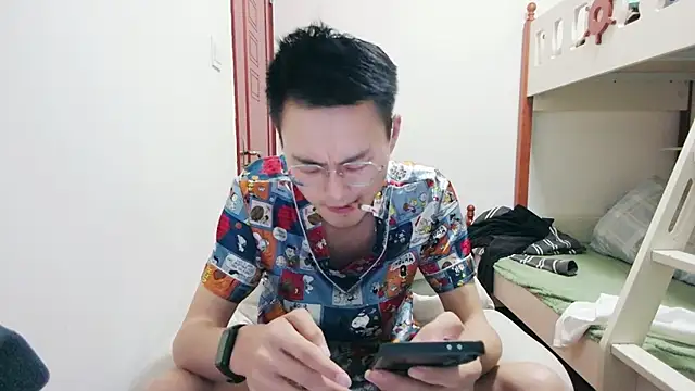 Snapshot of Aint686 chatting on 04/10/26, 02:57 Aint686 online show from 04/10/26, 02:57