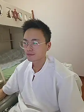 Snapshot of Aint686 chatting on 04/14/26, 01:49 Aint686 online show from 04/14/26, 01:49