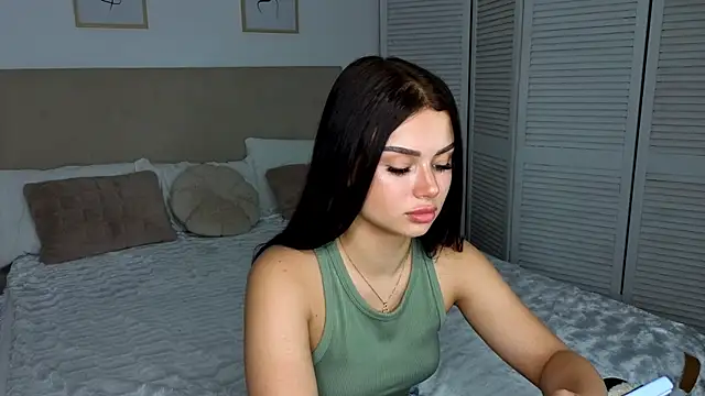 Snapshot of Silena_sky chatting on 07/14/26, 10:21 Silena sky online show from 07/14/26, 10:21