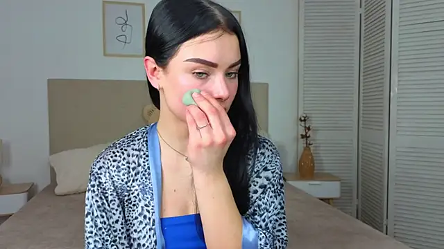 Snapshot of Silena_sky chatting on 02/03/26, 01:38 Silena sky online show from 02/03/26, 01:38