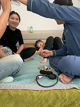 xiaotiantian-10 online show from 03/05/26, 08:00