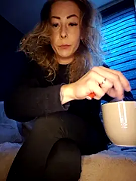 dewimp1 online show from 05/18/26, 05:18