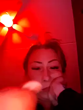 Snapshot of dewimp1 chatting on 02/13/26, 10:10 dewimp1 online show from 02/13/26, 10:10