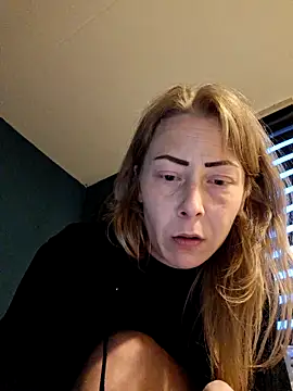 dewimp1 online show from 06/10/26, 08:10