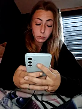 dewimp1 online show from 04/09/26, 05:41