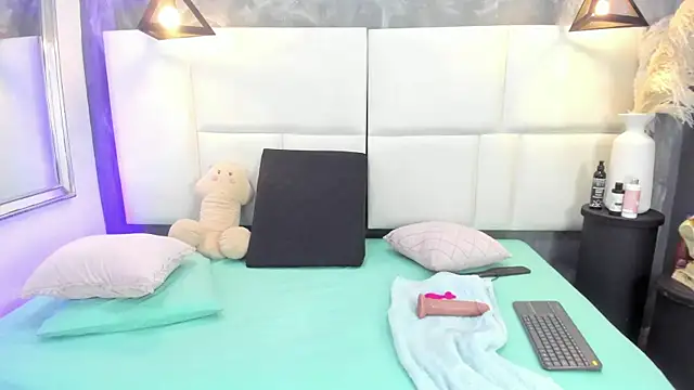 Snapshot of Martina_armos chatting on 04/19/26, 01:12 Martina armos online show from 04/19/26, 01:12