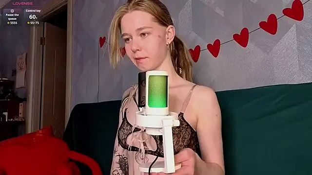 Snapshot of Austeja_Ona chatting on 06/08/26, 06:52 Austeja Ona online show from 06/08/26, 06:52