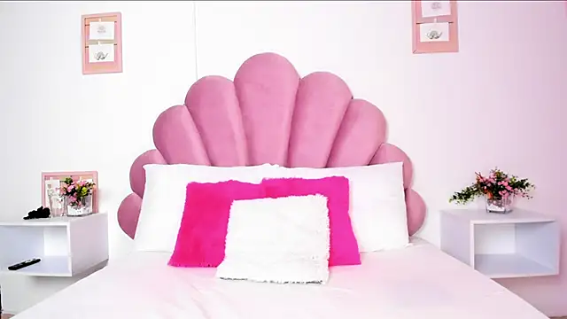 Snapshot of Ms_zozi_ chatting on 02/10/26, 01:54 Ms zozi online show from 02/10/26, 01:54