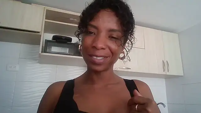 JadaMillss online show from 04/21/26, 03:07