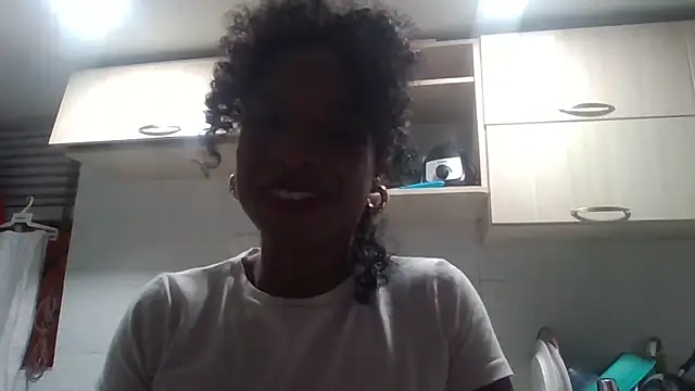 JadaMillss online show from 04/21/26, 01:42