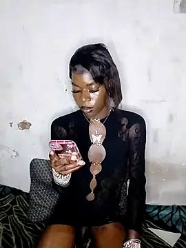 Chocolate Queenxx03 online show from 02/24/26, 10:32