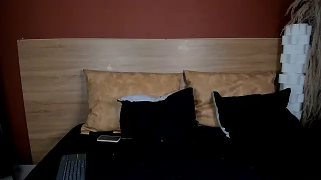 scarlett25   online show from 02/16/26, 08:07