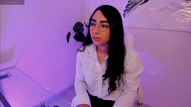 scarlett25   online show from 02/07/26, 12:35