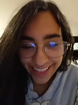 scarlett25   online show from 02/09/26, 04:21