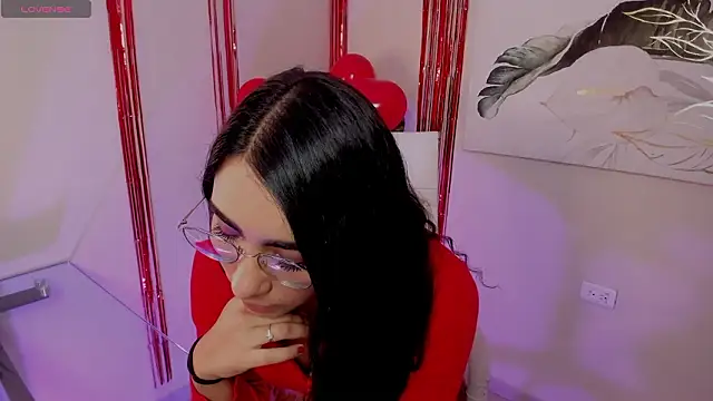 scarlett25   online show from 02/14/26, 12:49