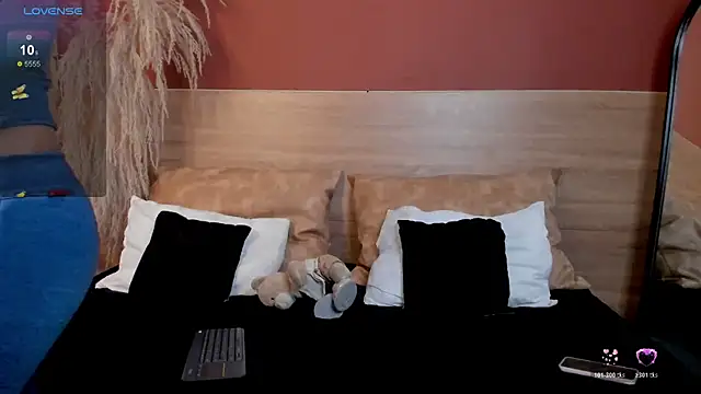 scarlett25   online show from 02/22/26, 03:02