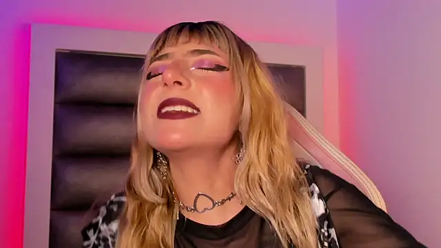 adhalee js online show from 04/13/26, 08:24