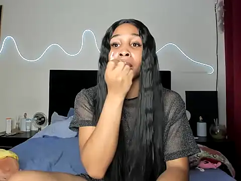 Snapshot of YourDreamReal chatting on 02/15/26, 01:50 YourDreamReal online show from 02/15/26, 01:50