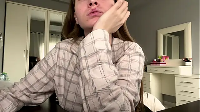 Iuckystar19 online show from 02/08/26, 02:37