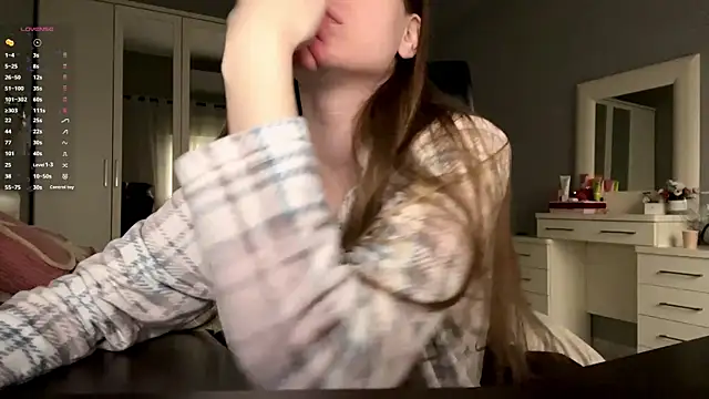 Iuckystar19 online show from 02/13/26, 02:39