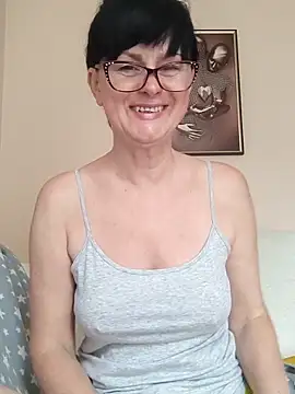 AliceSwan57 online show from 06/03/26, 06:25