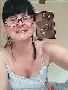 AliceSwan57 online show from 06/02/26, 06:46