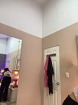 JuliaaVega online show from 02/19/26, 12:13