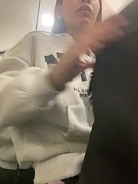 JuliaaVega online show from 02/23/26, 01:12