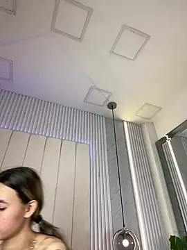 JuliaColemann online show from 03/24/26, 12:05