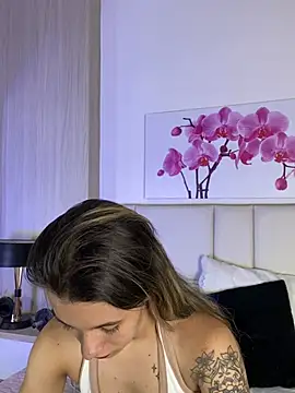 Snapshot of JuliaColemann chatting on 07/09/26, 11:53 JuliaColemann online show from 07/09/26, 11:53
