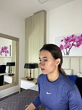Snapshot of JuliaColemann chatting on 07/08/26, 11:55 JuliaColemann online show from 07/08/26, 11:55
