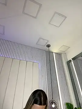 JuliaColemann online show from 04/10/26, 12:01