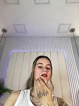 JuliaColemann online show from 03/14/26, 12:11