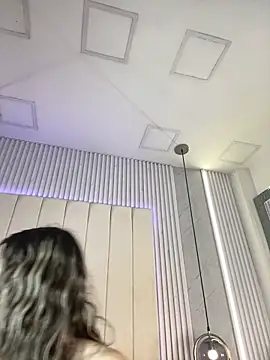 Snapshot of JuliaColemann chatting on 02/21/26, 11:23 JuliaColemann online show from 02/21/26, 11:23