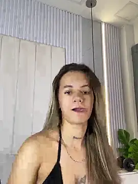 JuliaColemann online show from 05/22/26, 10:57