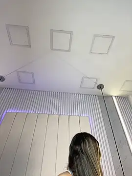 Snapshot of JuliaColemann chatting on 02/26/26, 12:05 JuliaColemann online show from 02/26/26, 12:05