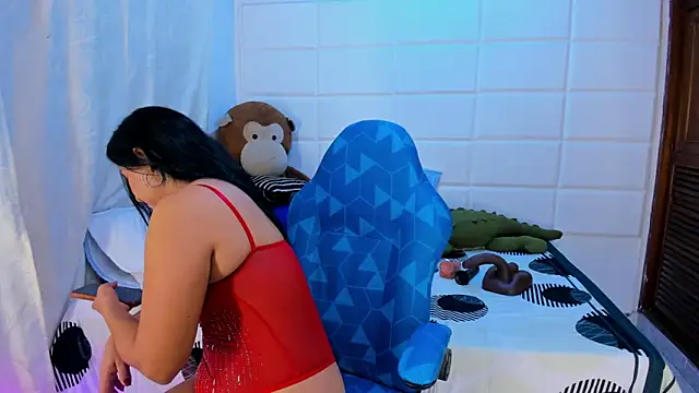 Snapshot of Miia_Rosee_ chatting on 06/14/26, 11:50 Miia Rosee online show from 06/14/26, 11:50