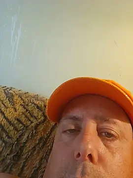 Snapshot of Martin_dick78 chatting on 05/15/26, 03:54 Martin dick78 online show from 05/15/26, 03:54