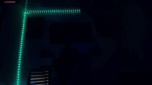 Tatoo Noah online show from 04/02/26, 12:56