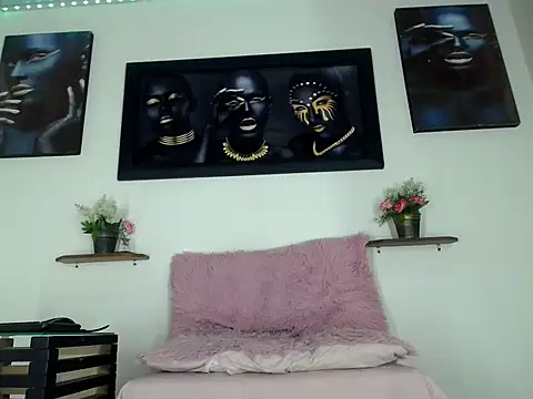 Tatoo Noah online show from 03/12/26, 01:26