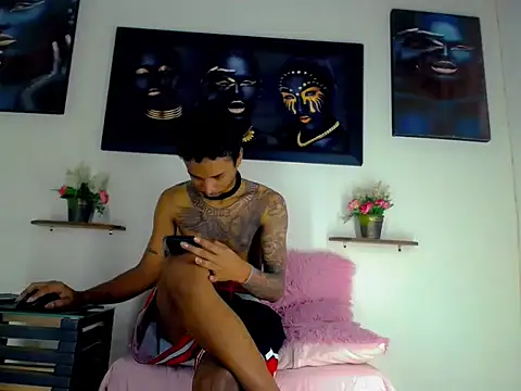 Tatoo Noah online show from 03/10/26, 05:06