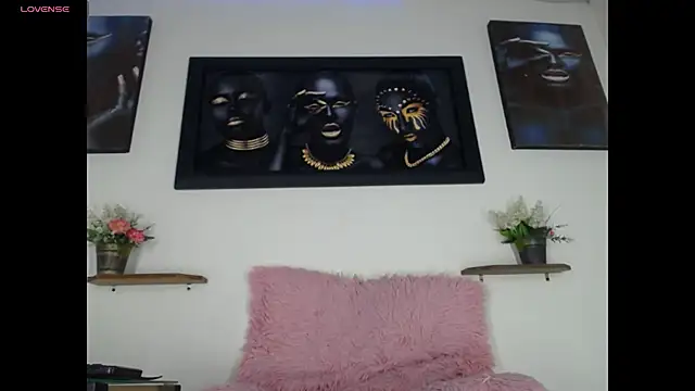 Tatoo Noah online show from 04/12/26, 01:25