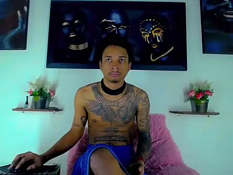 Tatoo Noah online show from 03/04/26, 01:30