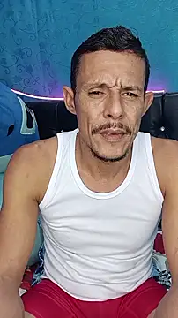 juanmaur22 online show from 03/01/26, 04:23