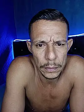 juanmaur22 online show from 02/11/26, 08:36